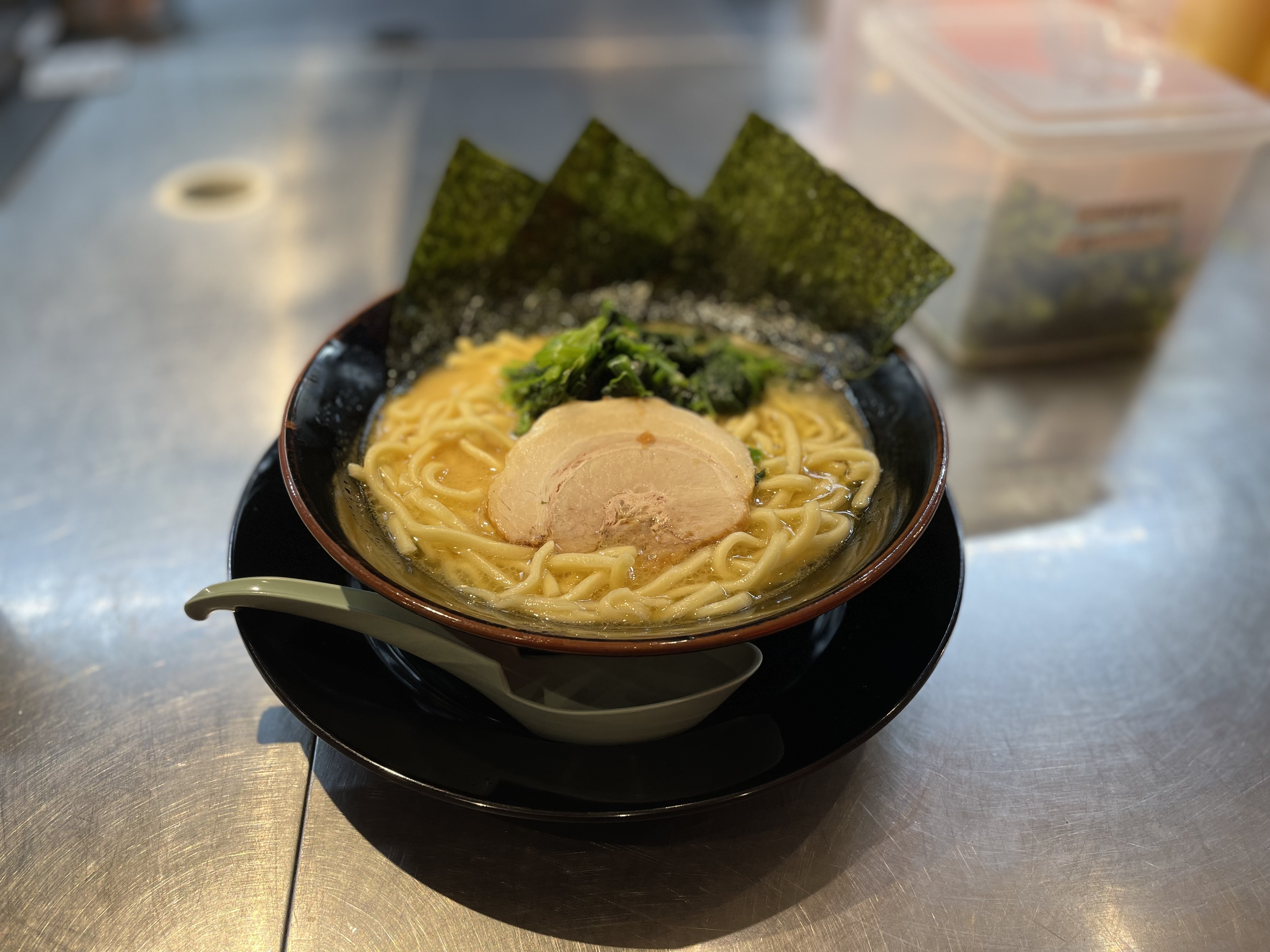 ラーメン店のキッチン・ホールスタッフ 0